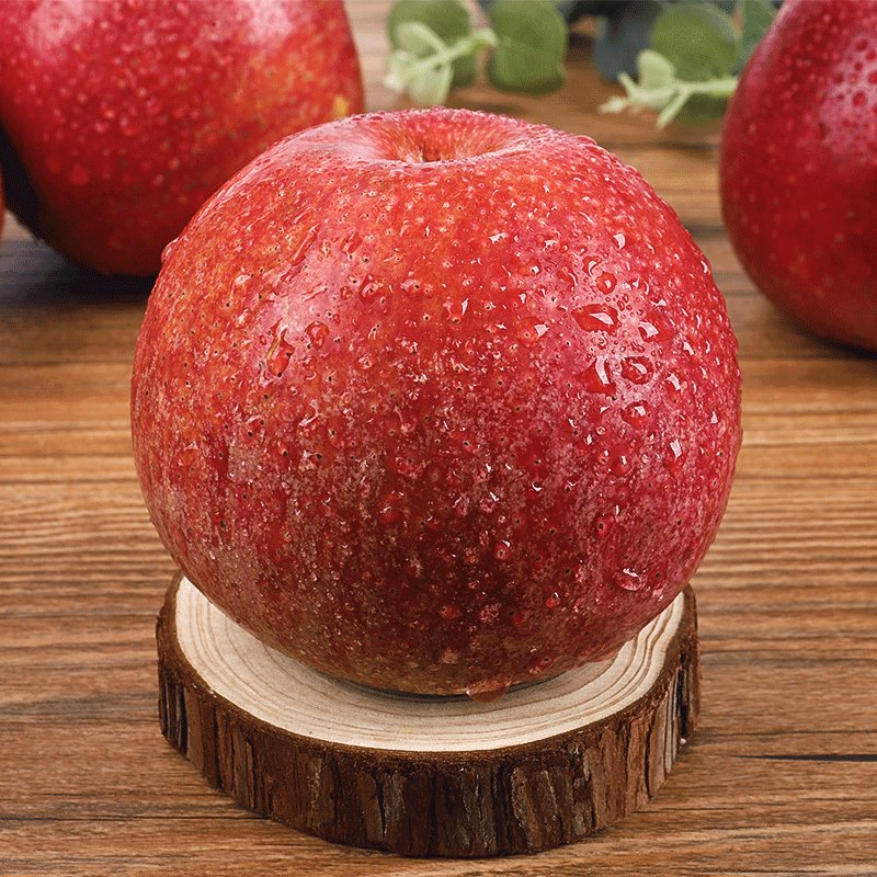 Red Qinguan Apple