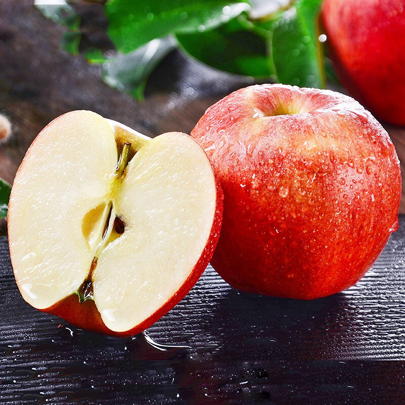 Red Qinguan Apple